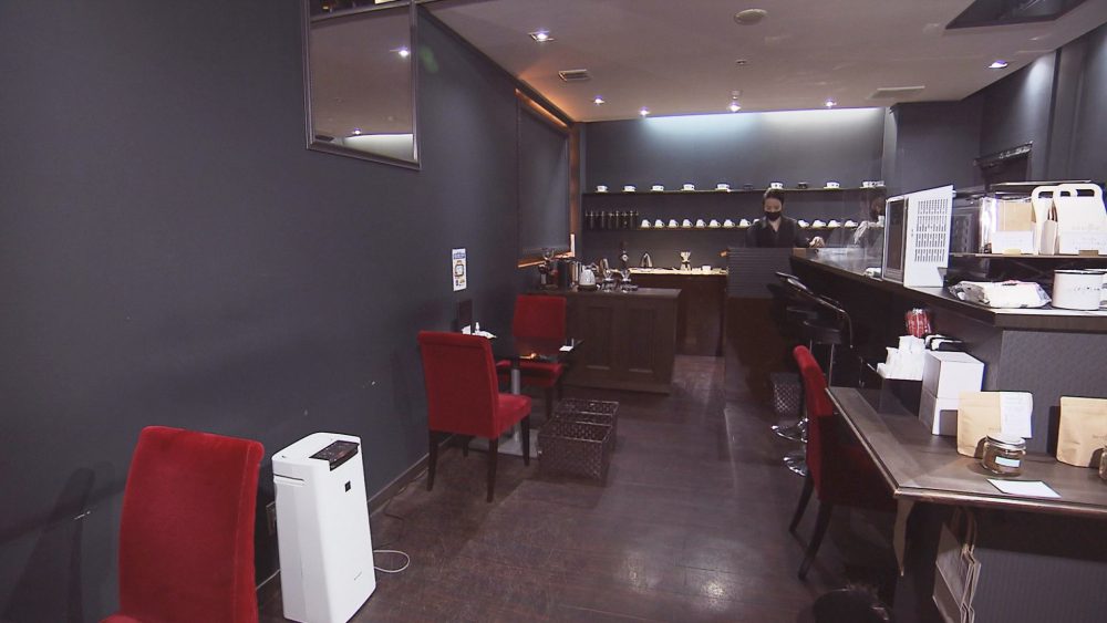 落ち着いた雰囲気の店内