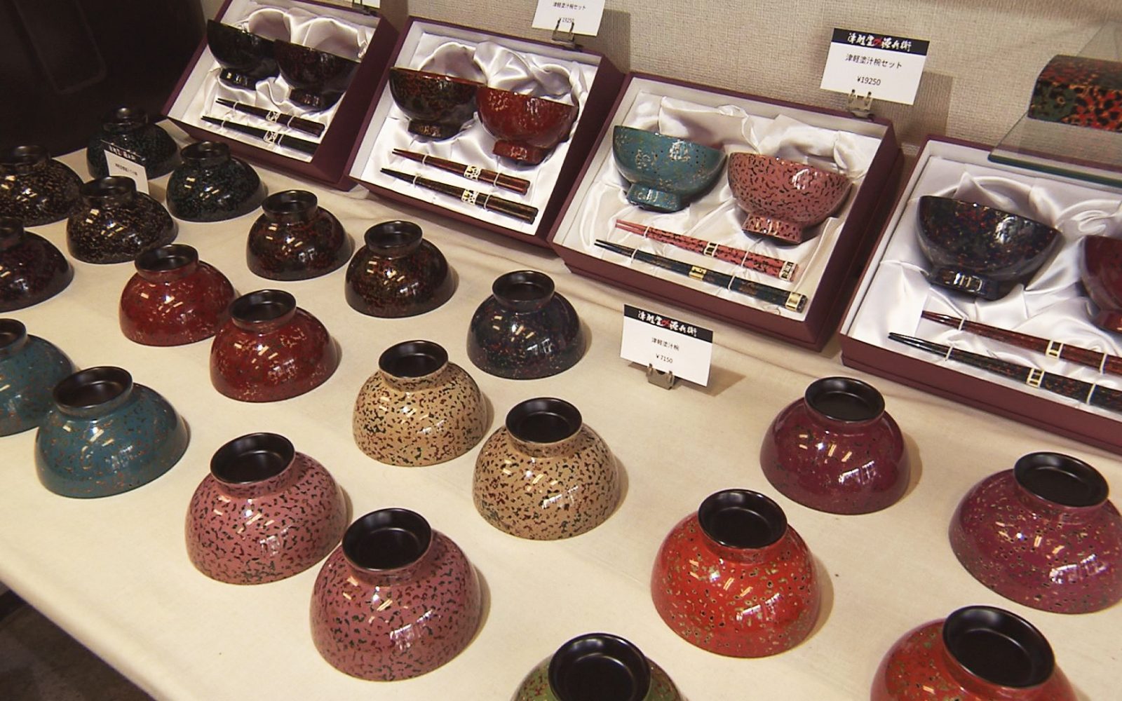 伝統的な柄からモダンな柄まで！伝統工芸品「津軽塗」