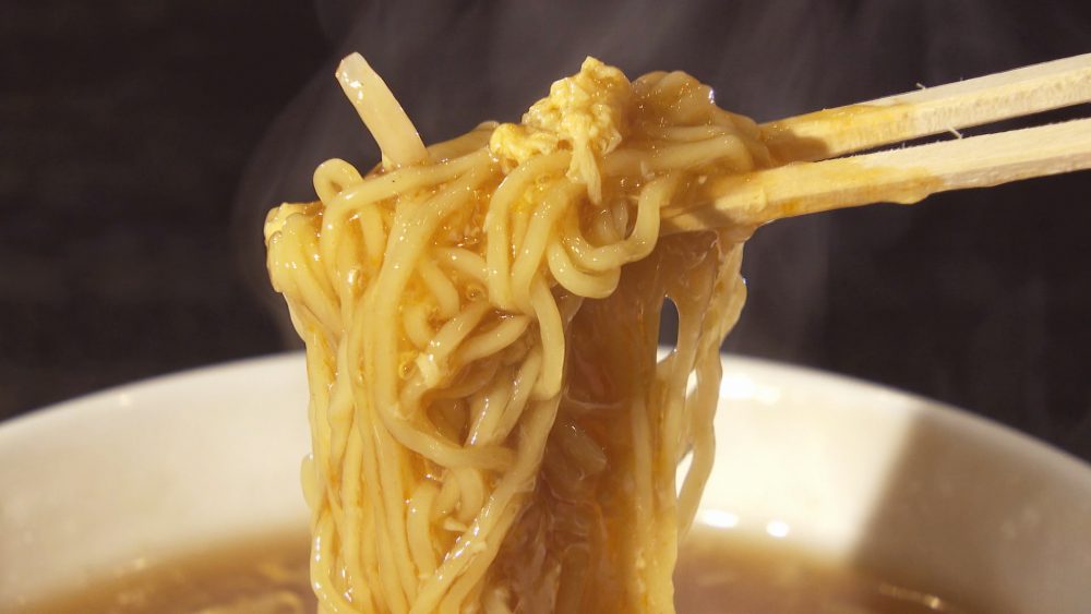 自家製の細ちぢれ麺