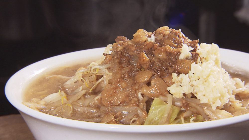 濃厚さの中にあっさり！超極太麺の絶品ラーメン