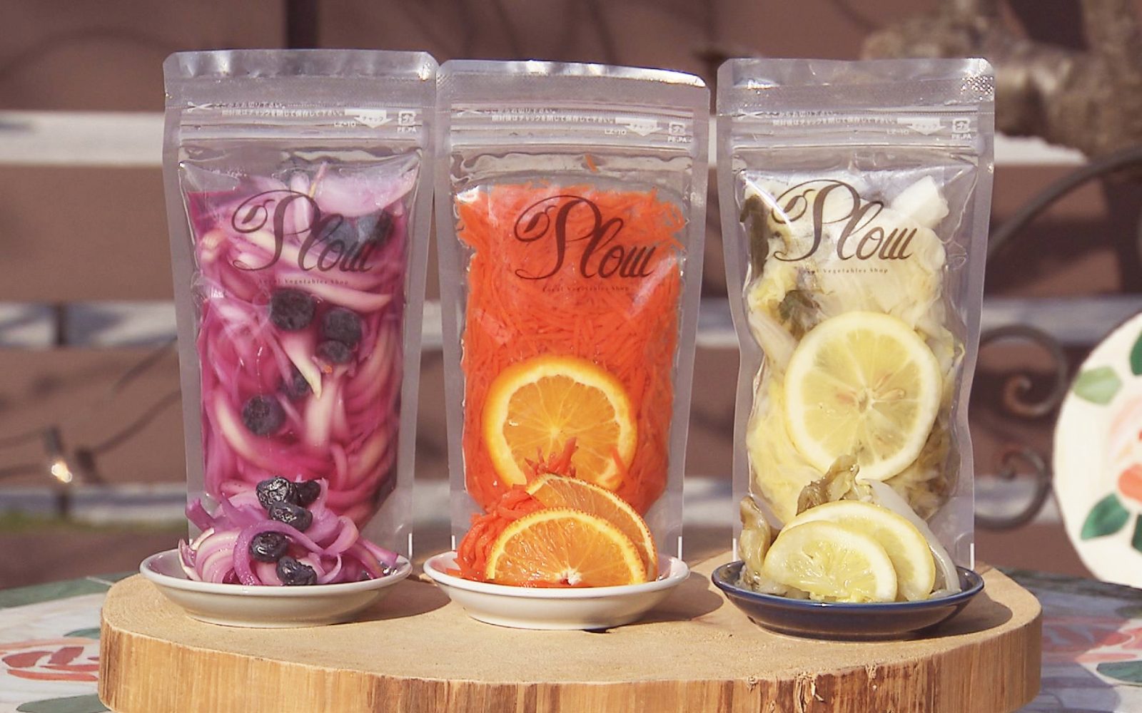 手作りピクルス＆ボリューム満点「テキサスホットドッグ」