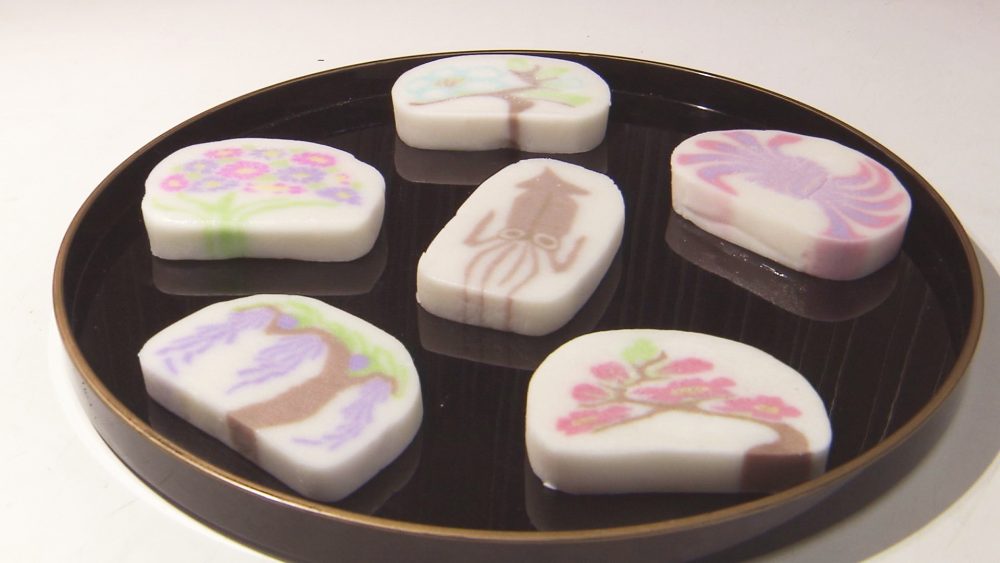 もち米粉とうるち米粉を使用