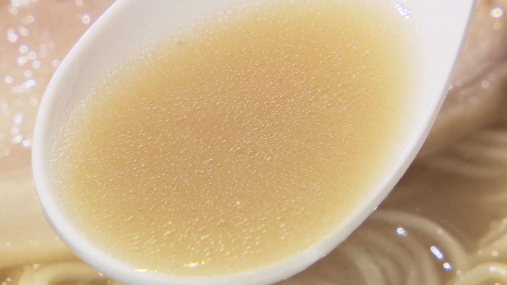 上品でまろやかなスープ