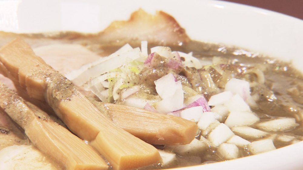 さらっとしながらコクと煮干しのうま味が