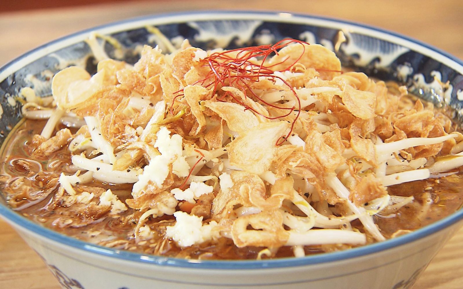 にんにく専門店の「ウルトラギガーリックラーメン」