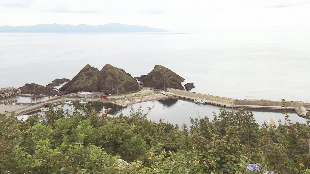 津軽半島最北端！地元漁師が愛する龍神様