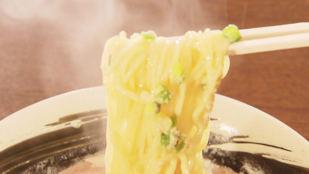 旨味とコクが詰まった優しい味わい「トロ塩ラーメン」