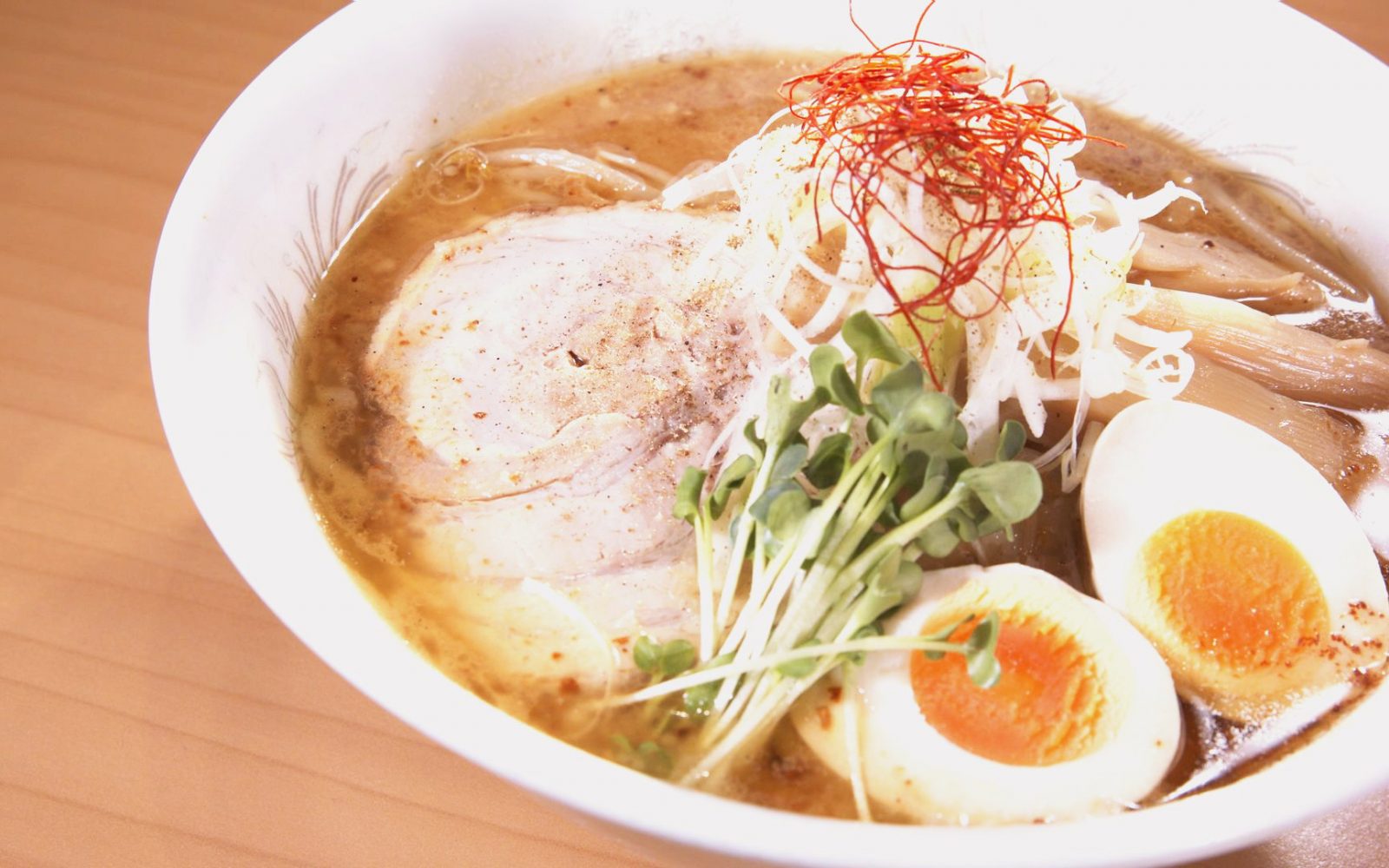 旨みが詰まった濃厚味噌ラーメン「みそのすけ」