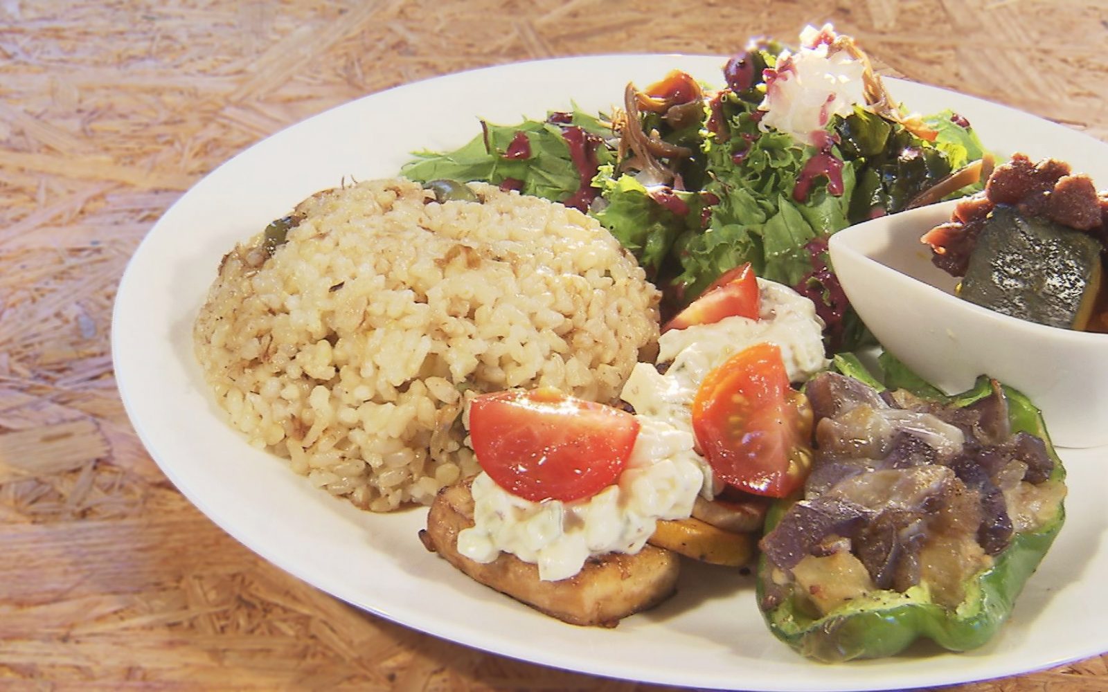 野菜＆スパイスたっぷり！身体にも優しいワンプレートランチ