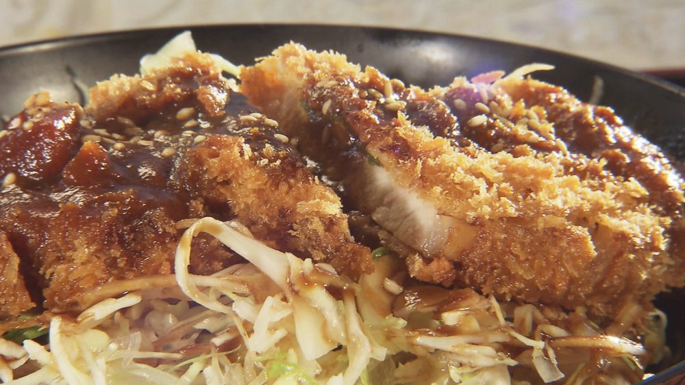 十和田産豚ロースを使用