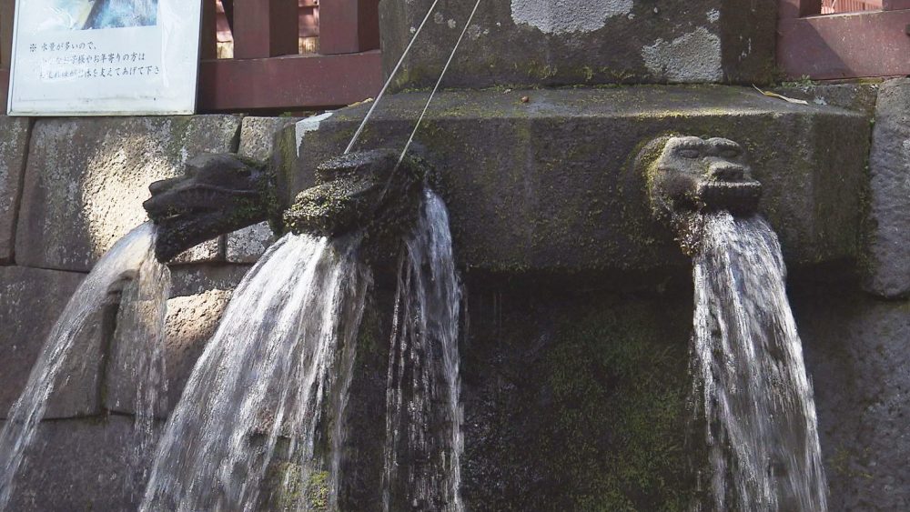 岩木山の湧き水でお清め