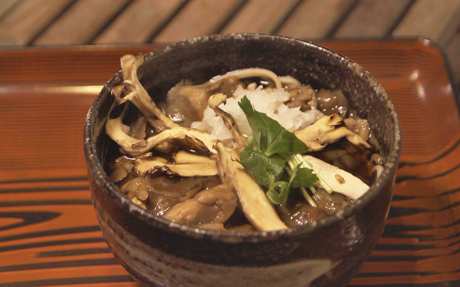 八景の池を眺めながら絶品手打ちそば