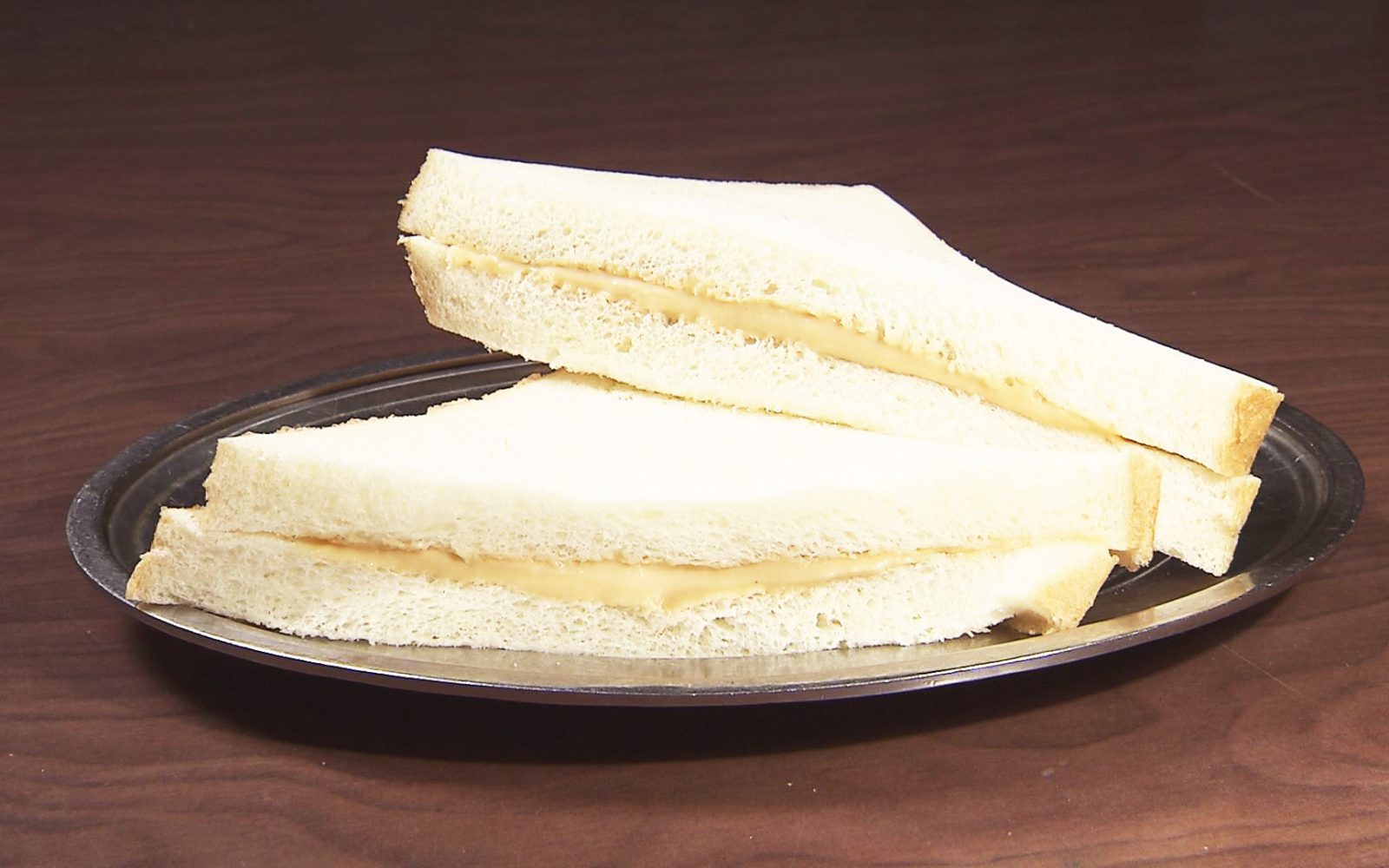 老舗ベーカリーの名物「ピーナッツサンド」