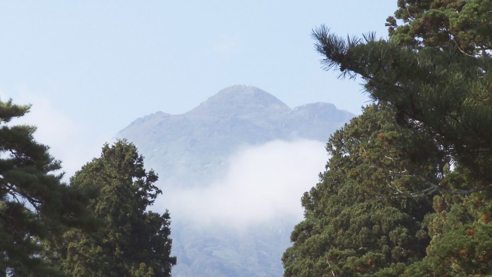 御神体は岩木山