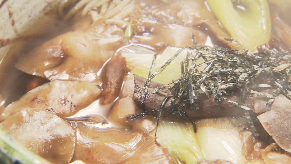 山の幸どっさり！だし香る「さもだしそば」