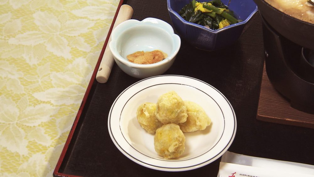 菊を揚げた『菊ボール』