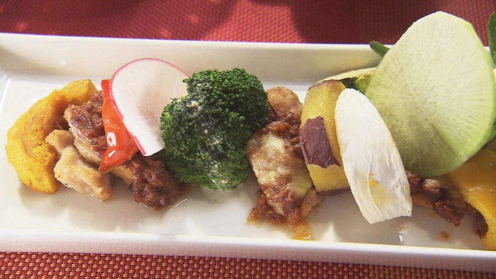 取材時はミートソースのチーズ焼き