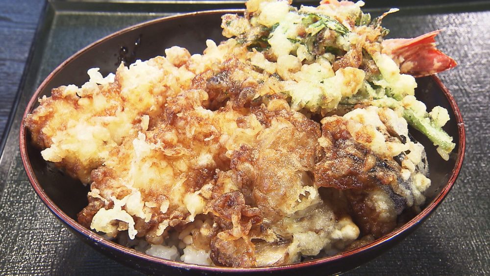 大きな海老に季節の野菜も