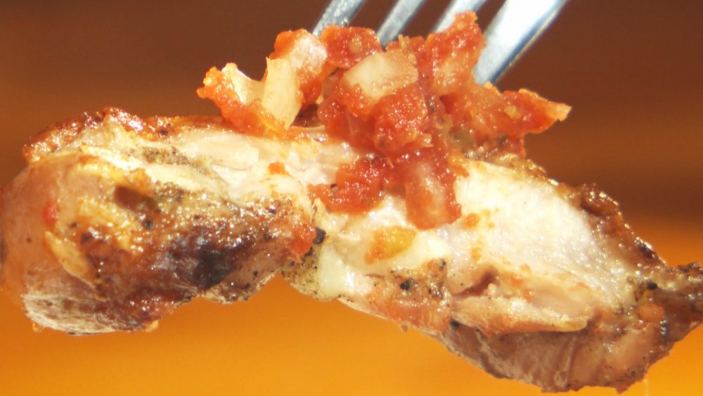 自家製サルサソースと