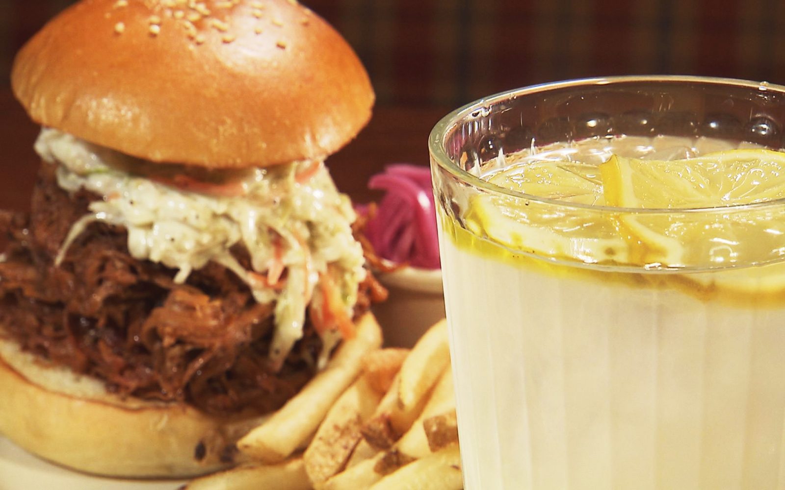 青森のりんごの木が決め手！アメリカンサンド