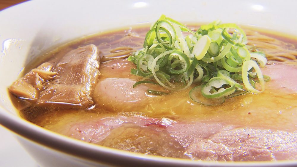 脱・煮干し！絶品清湯スープ「醤油らぁ麺」