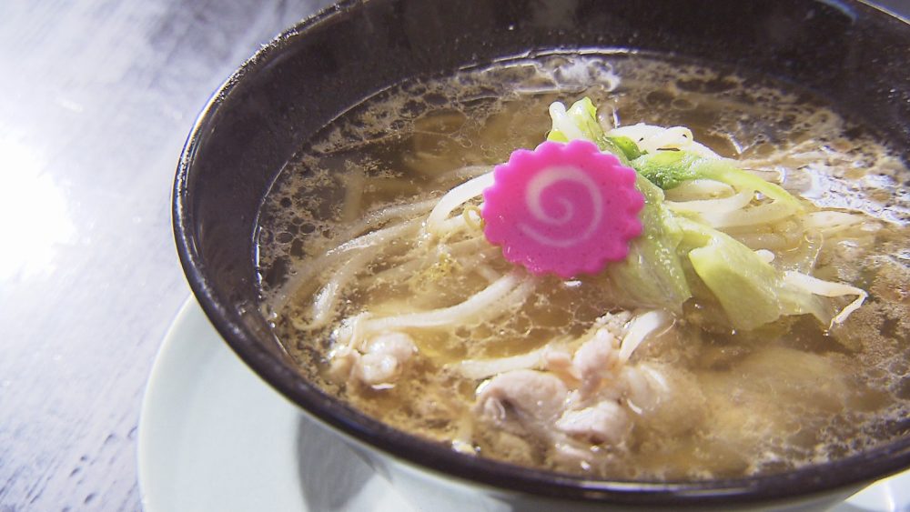 一日のはじまりに！朝ラーメン専門店の「八戸塩タンメン」