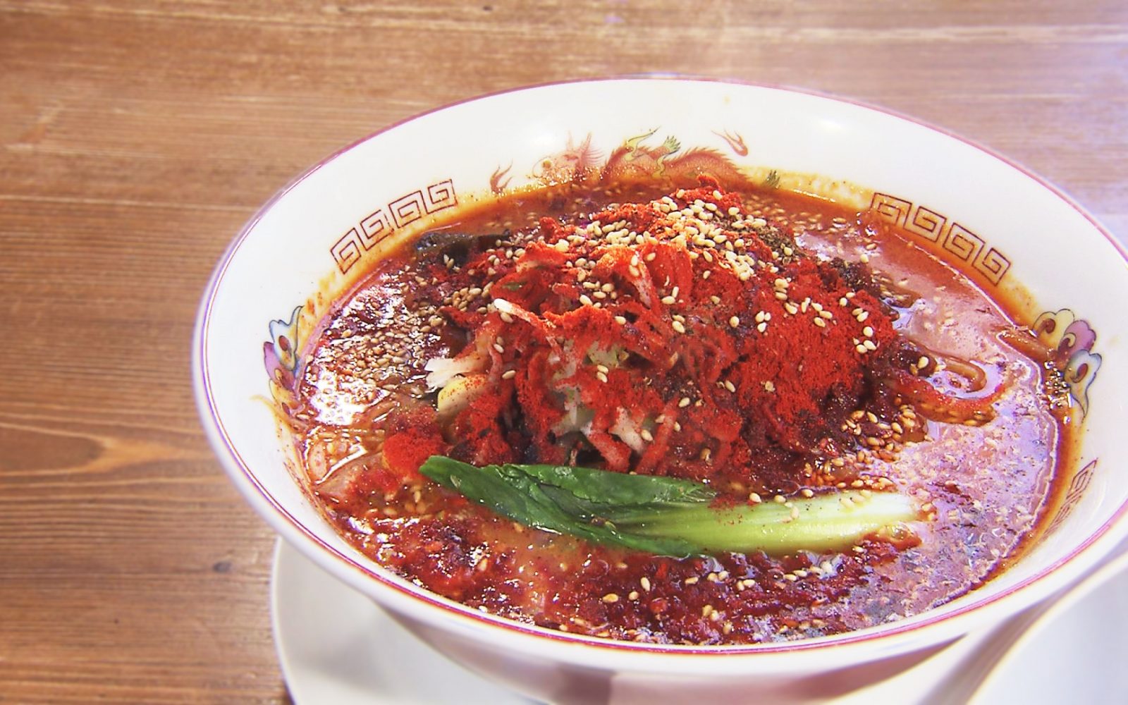 明るく元気になれる町中華！「担々麵（超辛）」