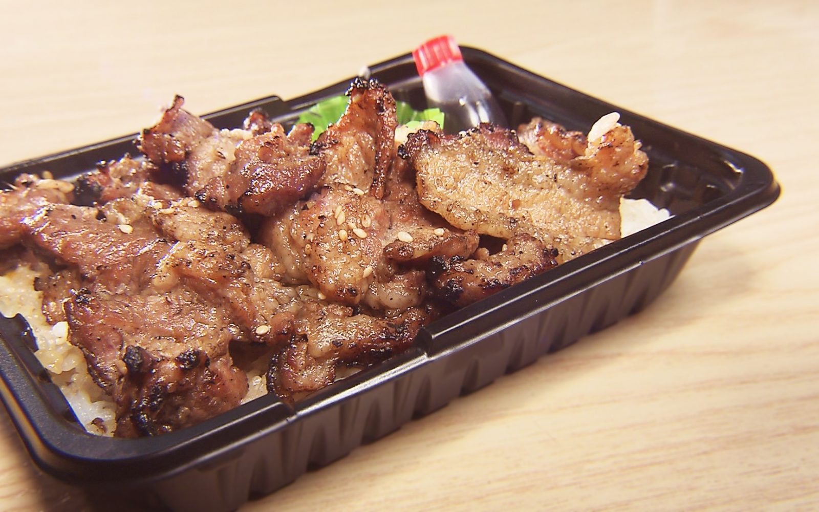 リピート必至！つがる豚を使ったテイクアウト専門店