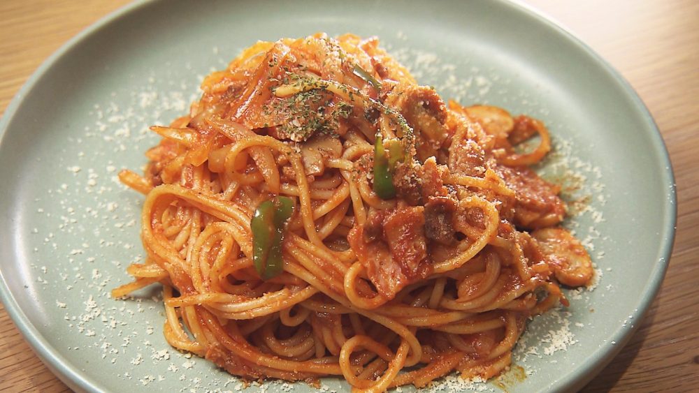 特製のトマトソースで