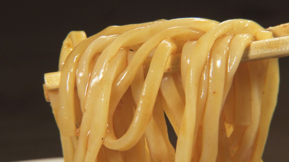 極太のストレート麵