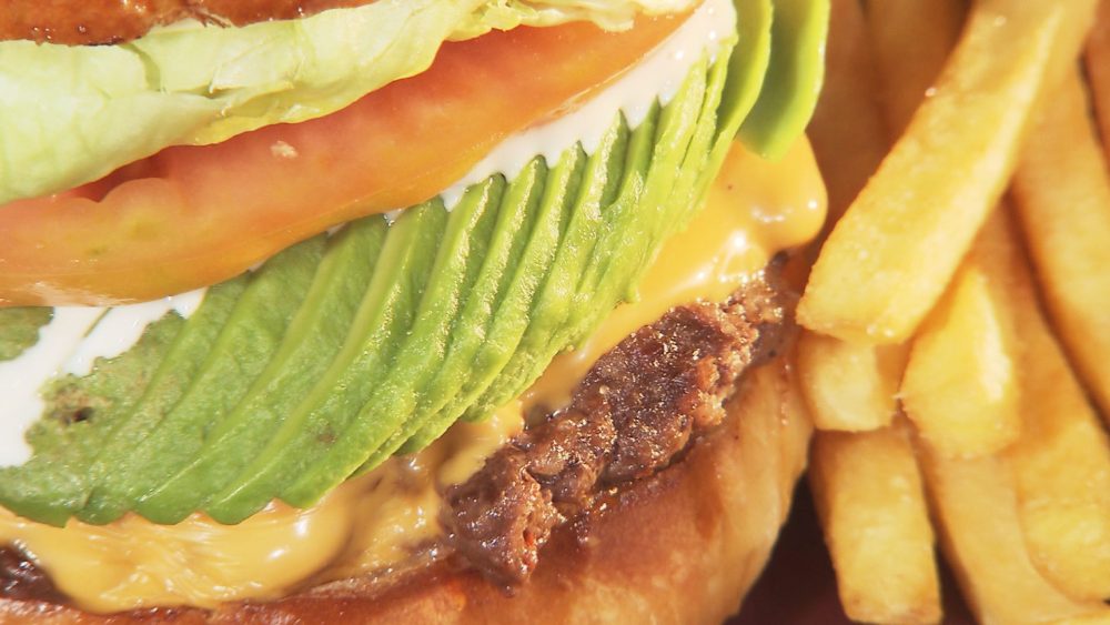 アボカドとチーズがクセに