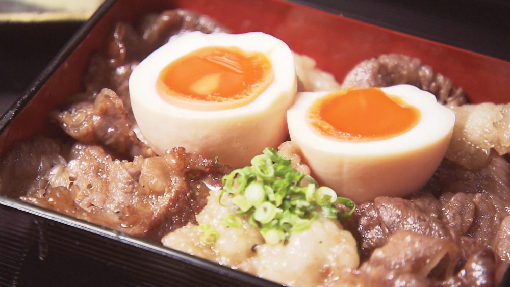 あおもり倉石牛をリーズナブルに！希少部位使用のすき焼き重