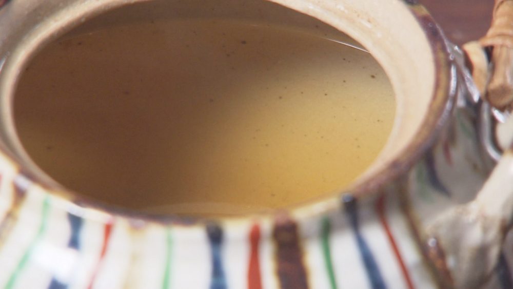 昆布と鰹の出汁を