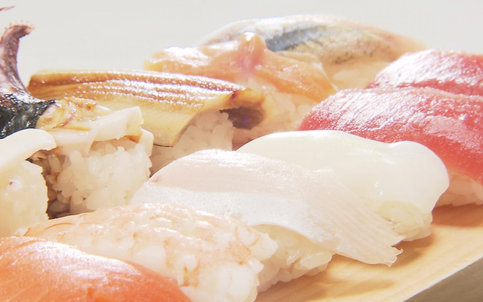 新鮮な海の幸をお得に！「すし定食」