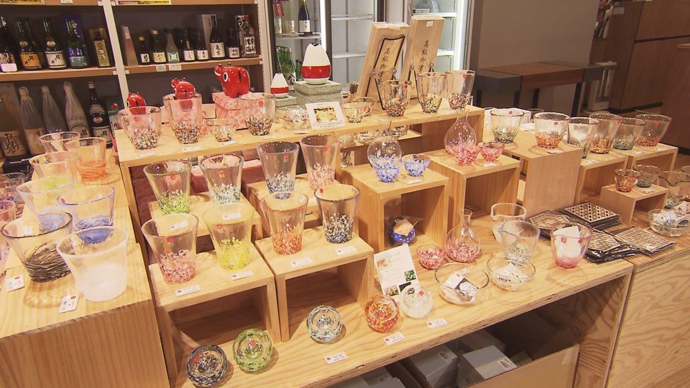 津軽びいどろも多数