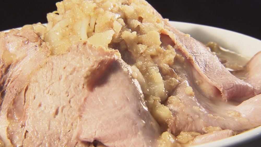 肉＆麺たっぷり！豚の旨み味わうガッツリ系「極肉麺」