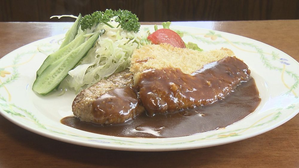 濃厚なデミグラスソース