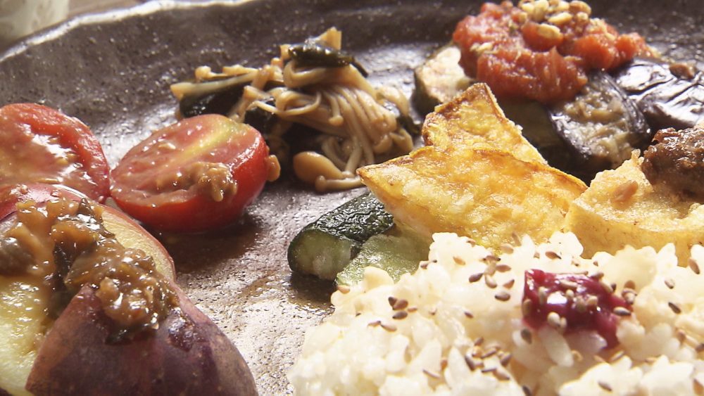 地元の旬な野菜を活用！からだも喜ぶ「ベジ＆発酵定食」