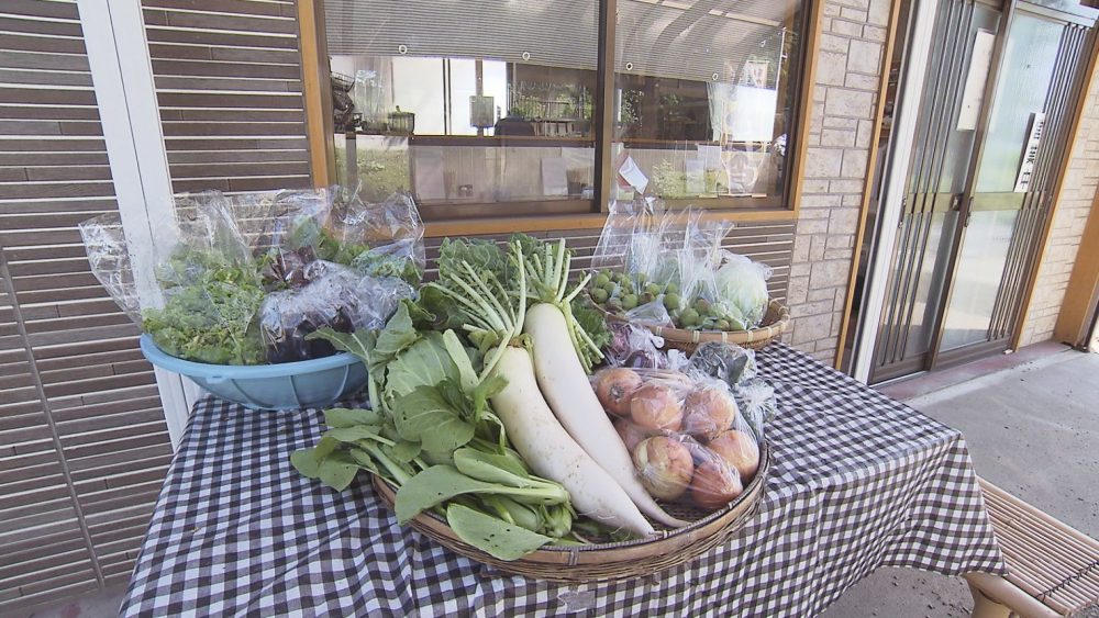 野菜の無人販売所も