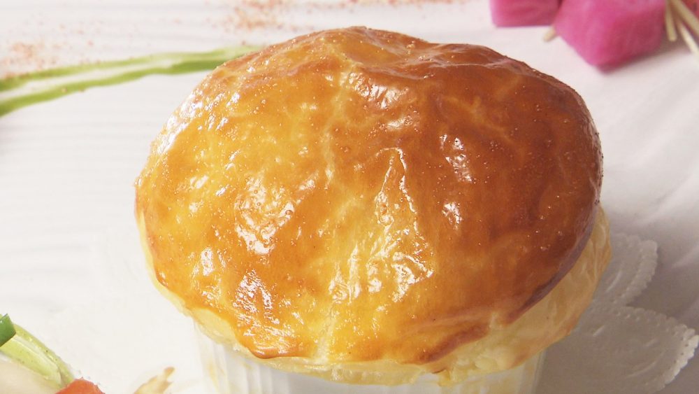 パイ包み焼きの中には…