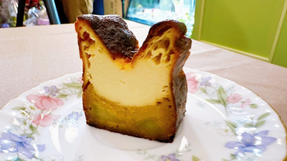 焼き芋バスクチーズ