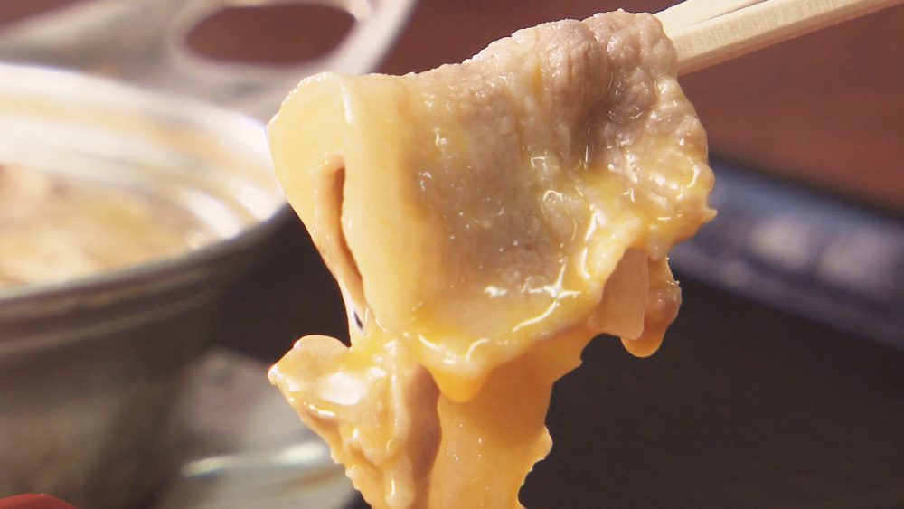 生玉子を追加してすき焼き風