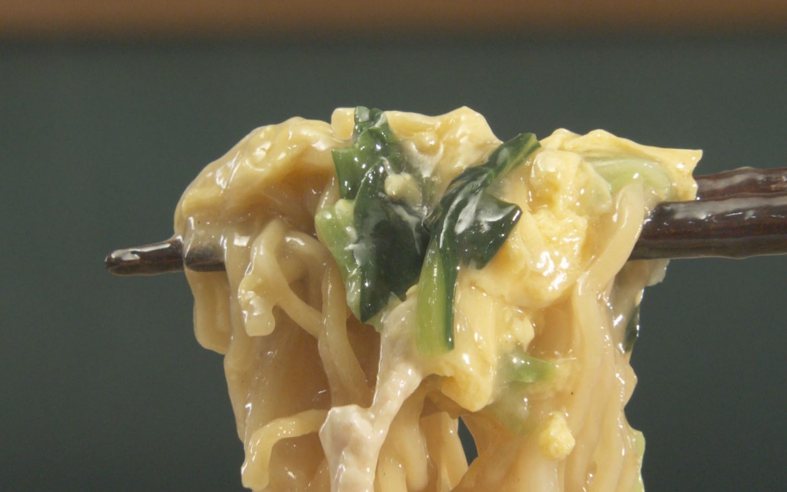 優しい味でメニューも豊富！ふわふわたまごのあんかけヤキソバ