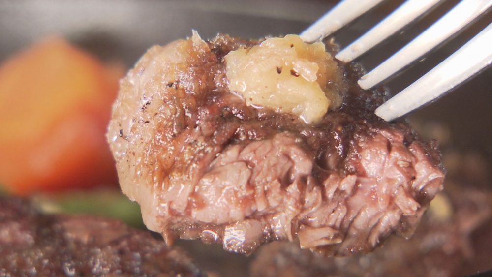 ニンニク＆香辛料の薬味で味変も