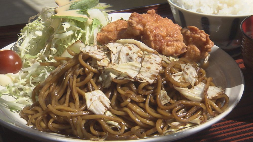 ボリューム満点！お得すぎるやきそば定食