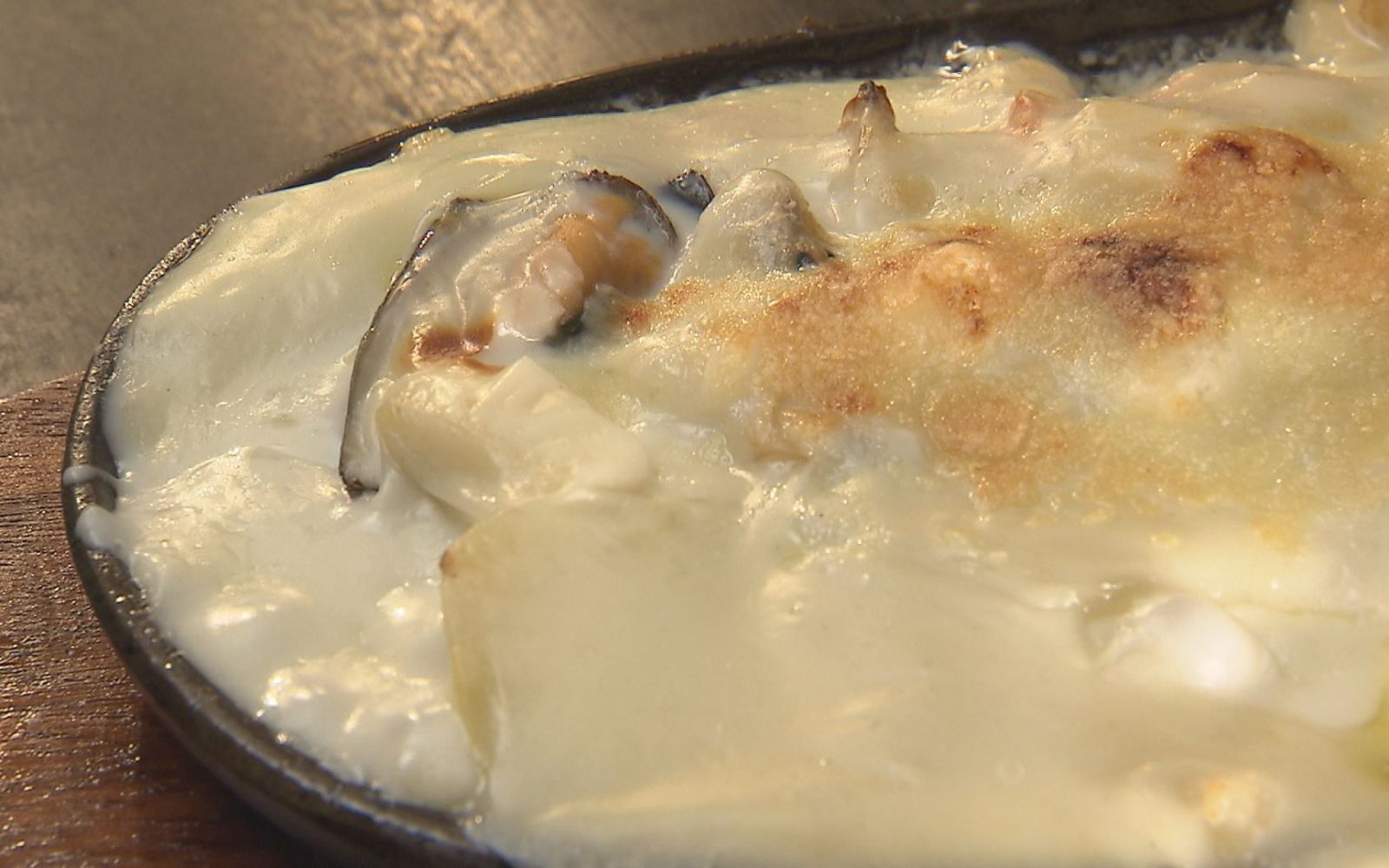 ほくほく食感がたまらない！喫茶店の熱々クリームポテトグラタン