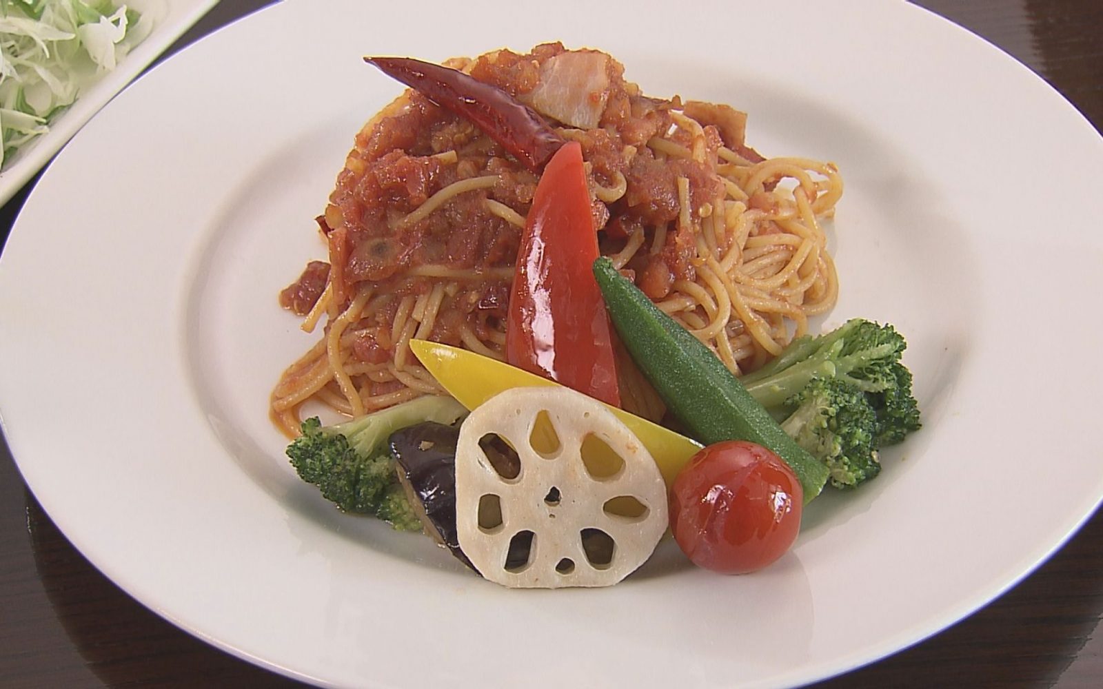 夏限定！ニンニクが食欲をそそるアラビアータ