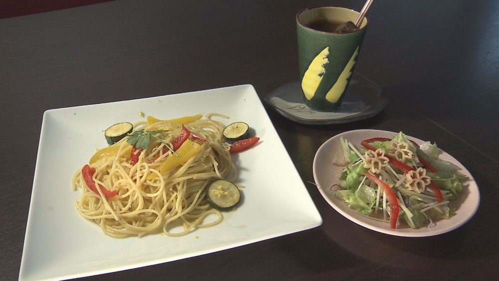 夏野菜とレモンのパスタ（期間限定）
