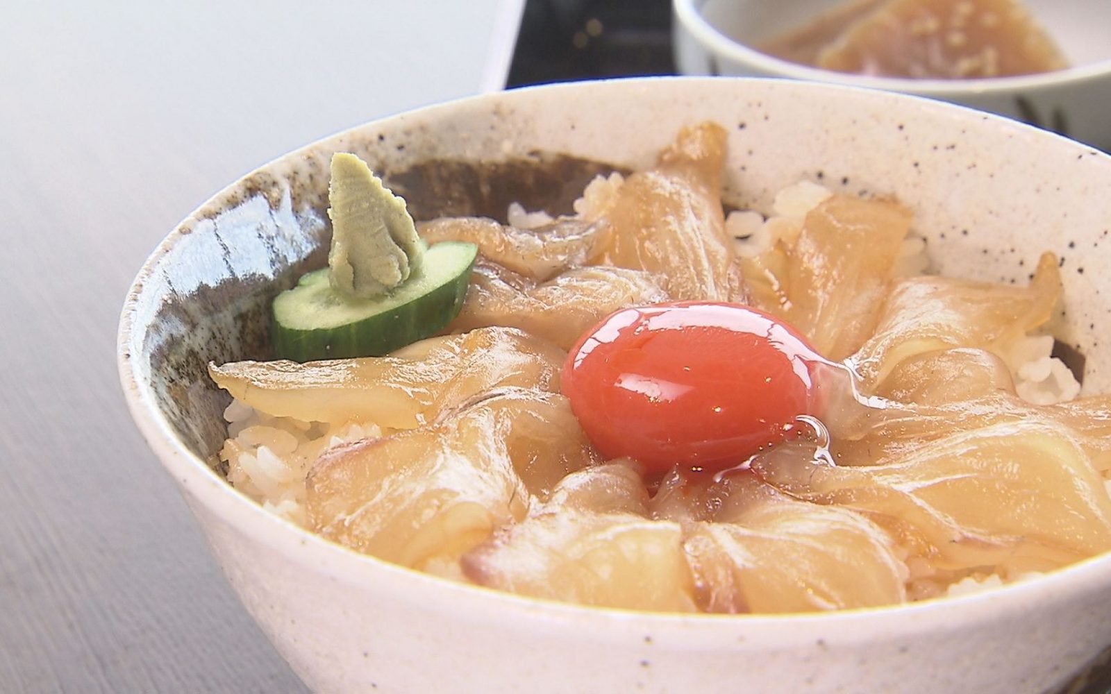 いろいろな食べ方で味わえる　八戸名物・ヒラメの漬け丼