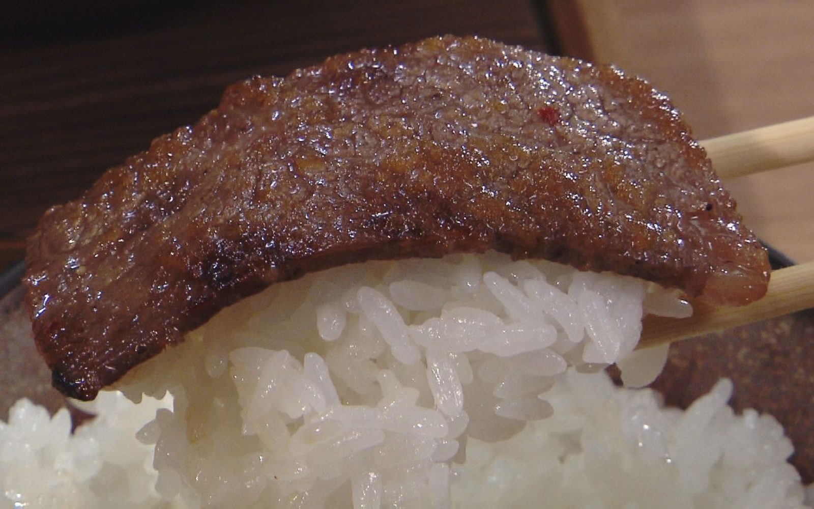 黒毛和牛と銀シャリの最強コンビ　美味しさが止まらない！